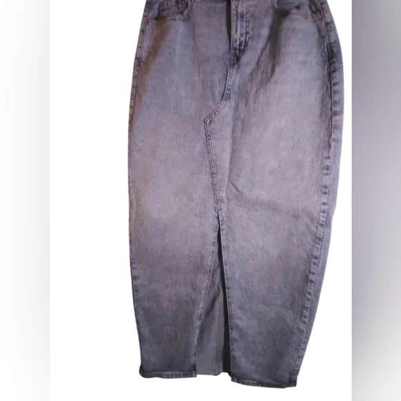 Wild Fable Womens Long Denim Jean Skirt Raw Waist Pockets Zip Front Size 6/R