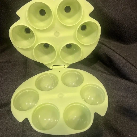 JELL-O Easter 6 Egg Jigglers Hinged Gelatin Jello Mold Lime Green‎ USA