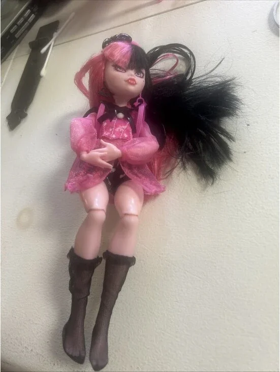 Monster High Draculaura G3 Reboot Mattel 2022 Generation 3 - Doll Only