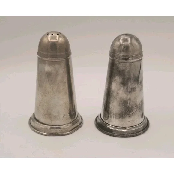Stieff Pewter Salt & Pepper Shaker‎ Set Classic Shape Has Patina