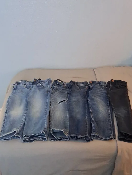 Boys Jeans Size 5- 6 PIECES