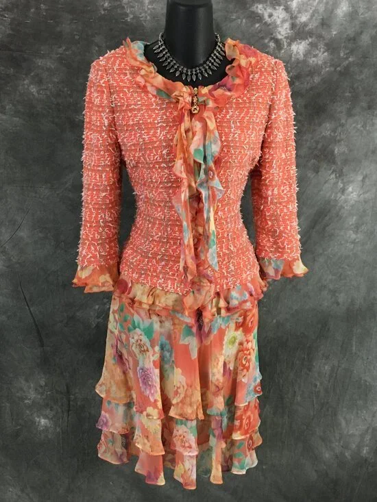 BEAUTIFUL St John couture knit couture coral multi jacket skirt suit size 4
