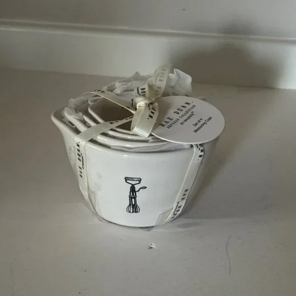 Rae Dunn Icon Measuring Cups New with Tags