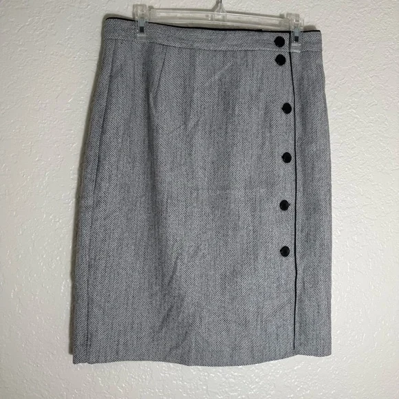 H&M Gray Midi Skirt with Black Button Detail Size 10 Business Casual Office