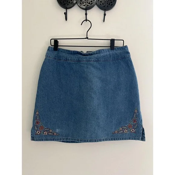 Vintage Y2K 90s Denim Skort Blue Denim Embroidered Floral Mini Boho Cottage