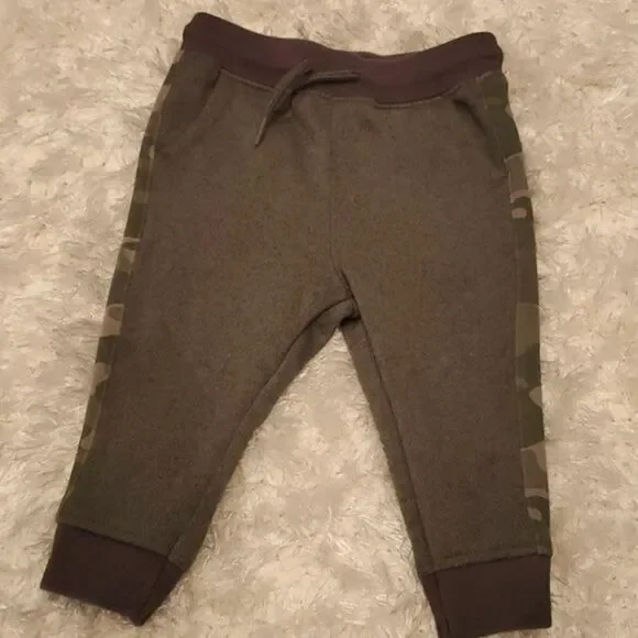 9-12 months Osh Kosh boys sweat pants army