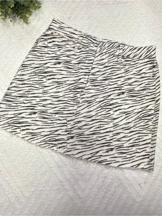 PAIGE Aideen Skirt Zebra Print Retro Mini Denim Skirt High Rise Size 30