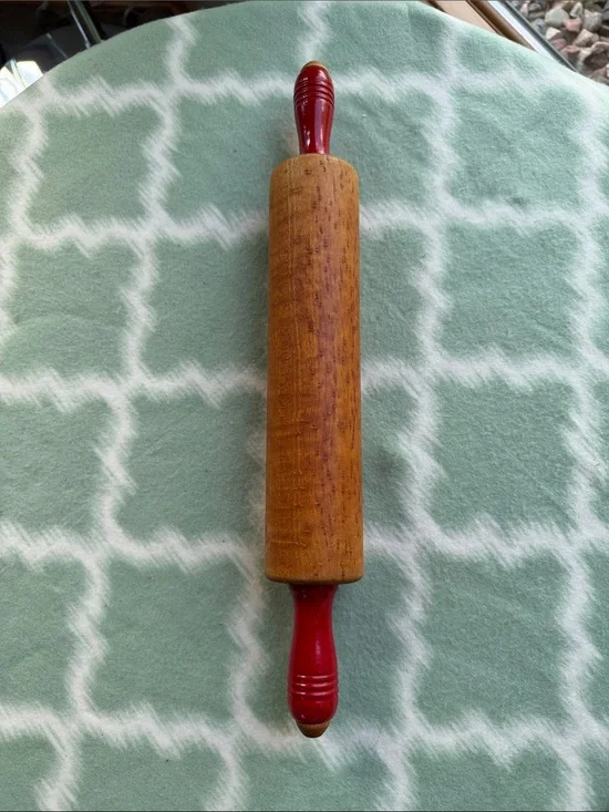 Vintage Munising Red Handle Hard Maple Wooden Rolling Pin - Excellent Condition