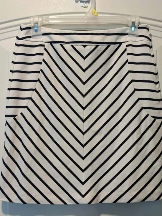 Cynthia Rowley White & Navy Striped Nautical Knit Mini Skirt size 4 Stretch
