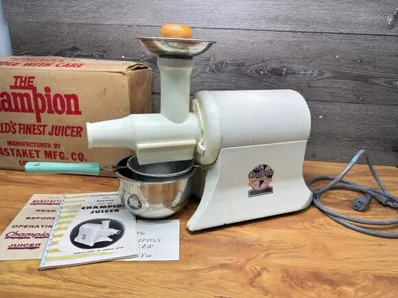 VTG Champion Juicer 1/3 HP Heavy Duty Motor with accessories