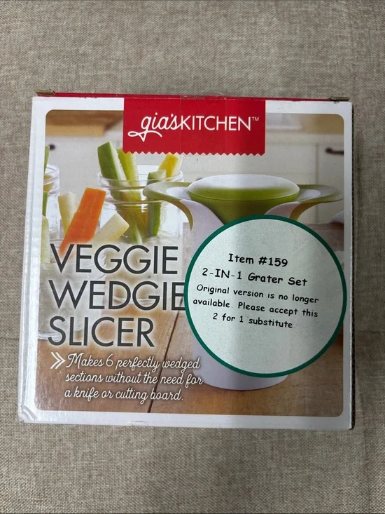 gia's KITCHEN Veggie Wedgie Slicer - White & Green
