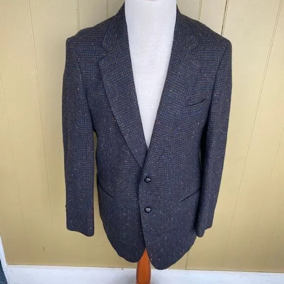Men 2 button textured wool blazer w/chest pocket brown w/multicolors