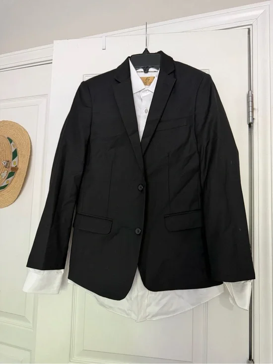 Class Club Gold Label black blazer and white button down shirt size 14 boys
