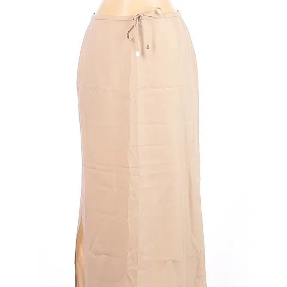 Escada skirt size 34 small S NEW WITH TAG silk wool Beautiful Versatile Beige