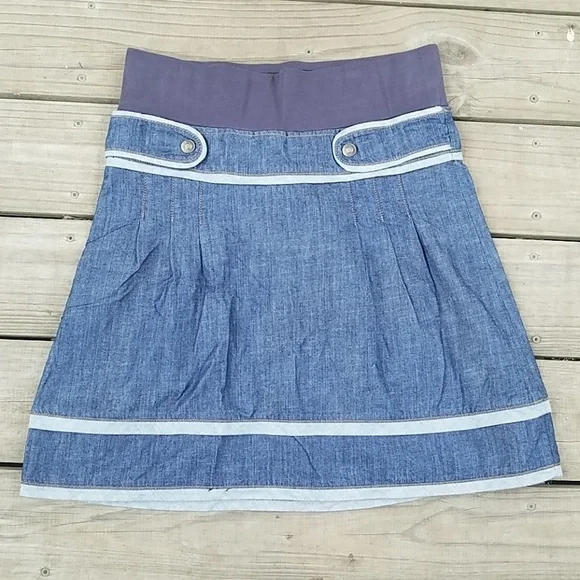 ❤United colors of benetton Jean skirt size small