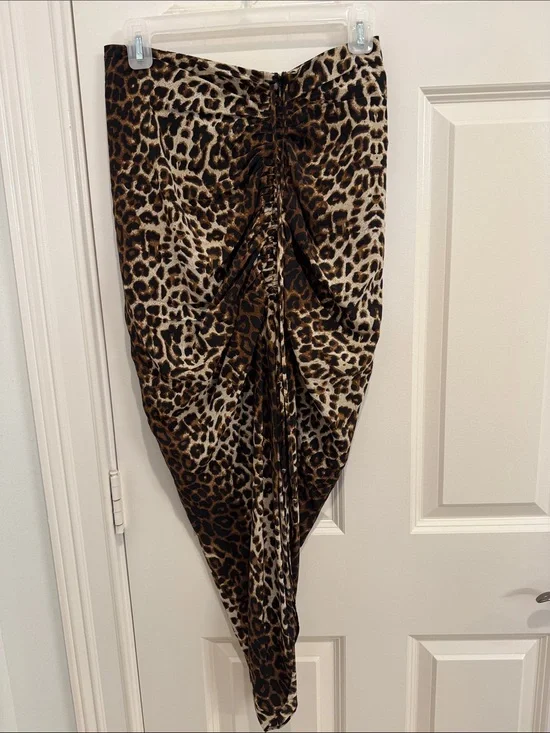 Veronica Beard Leopard Print Midi Silk Skirt with side slit and ruching, sz 0.