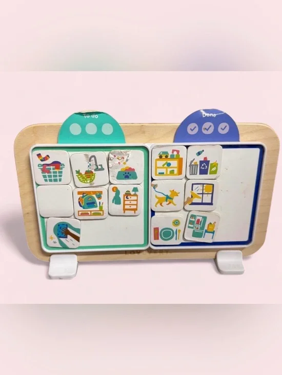 Lovevery Daily Helper Board