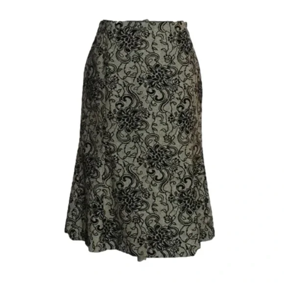 𝅺LOFT. Floral Brocade Skirt💕 Size 6P