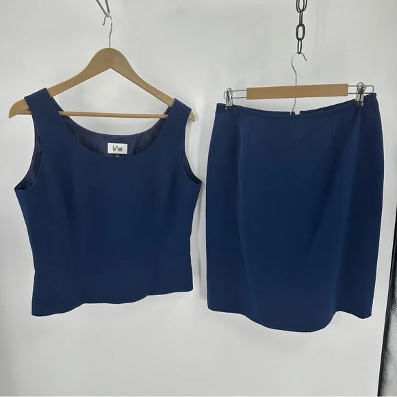 Le Suit 2 Pc Skirt Suit Sleeveless Top Knee Length Womens 10 Blue Corpcore READ