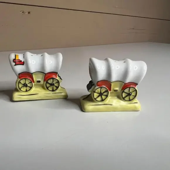 Vintage Yellow Covered Wagon Retro Western Salt &‎ Pepper Shaker Set Japan