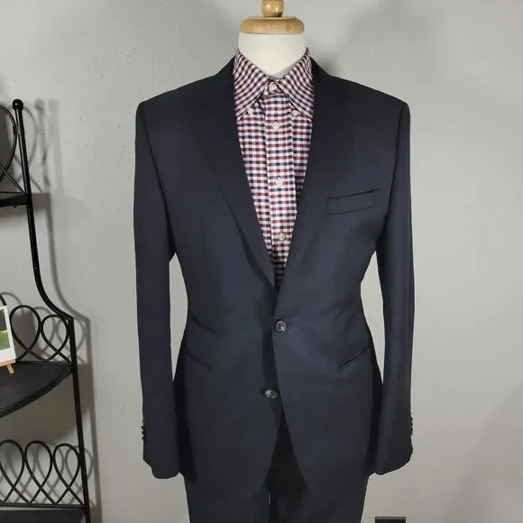 Hugo Boss Men's Sport Coat Blazer Two Button Solid Black SHK SKIN Wool Size‎ 40R