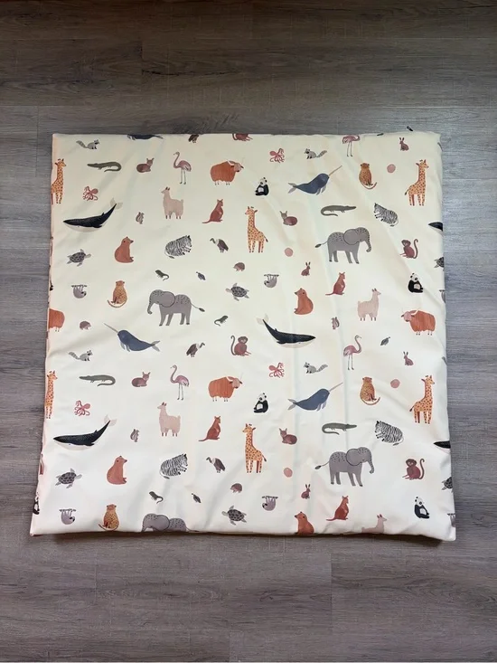 Gathre Padded Mini Playmat (Menagerie color) with bag