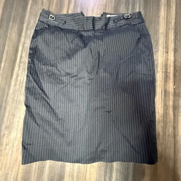 White House Black Market Skirt Pinstripe Pencil Career Workwear Sz‎ 0