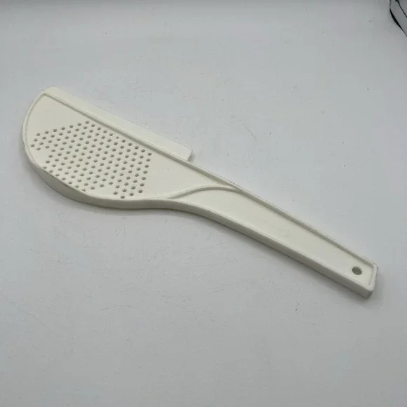 Vintage‎ Rubbermaid Spatula Pot Strainer - White 1907-4