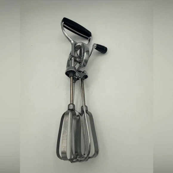 VTG Ekco Best Egg Beater Hand Held Crank Mixer beater Stainless Steel USA 11”