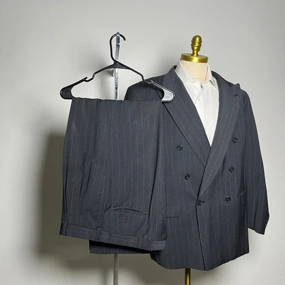 C&R Clothiers 2-Piece Suit Mens 44R W36 Charcoal Gray Pinstripe Double Breasted