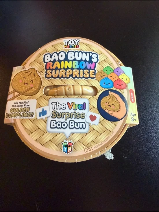 New Toy Master Bao Bun's Rainbow Surprise Dumpling Golden Series 1 Squishy 3+
