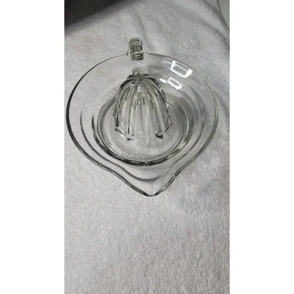 Vintage Clear Glass Citrus Juicer Reamer with Handle and Pour Spout Mid Century