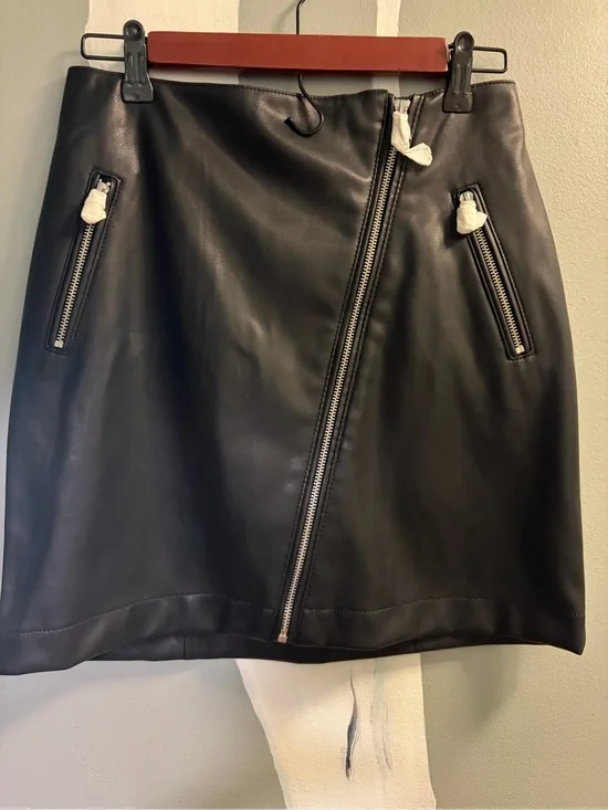 Express Black Faux Leather Zip-Front Skirt