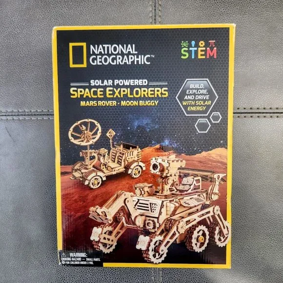 NEW NATIONAL GEOGRAPHIC Solar Model Kit Wooden 3D Puzzle Models NASA Space