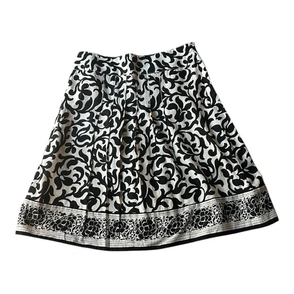 Ann Taylor Florentine Beige/Black Scroll Cotton Flat Pleat Side Zip Skirt Size 0