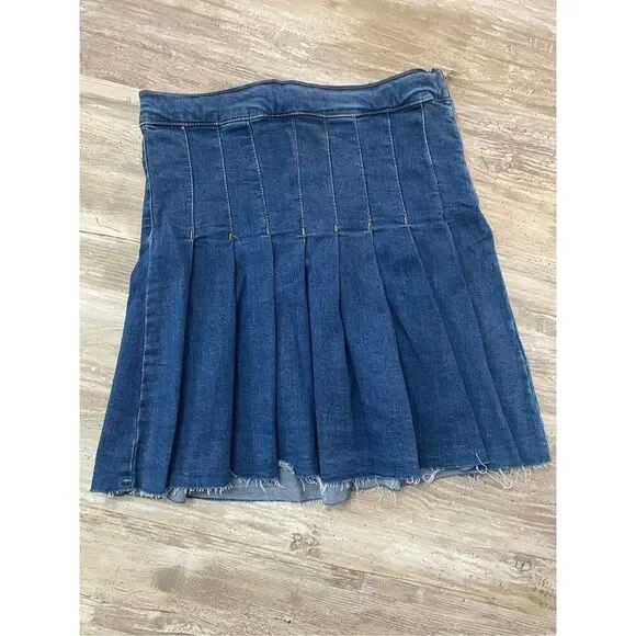 Celebrity Pink Star Pleated Denim Skirt Raw Hem Re Generation Sz Medium
