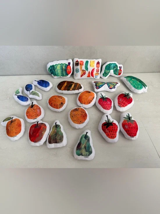 “The Very Hungry Caterpillar” Felt Storyboard Kit - 21 Pieces