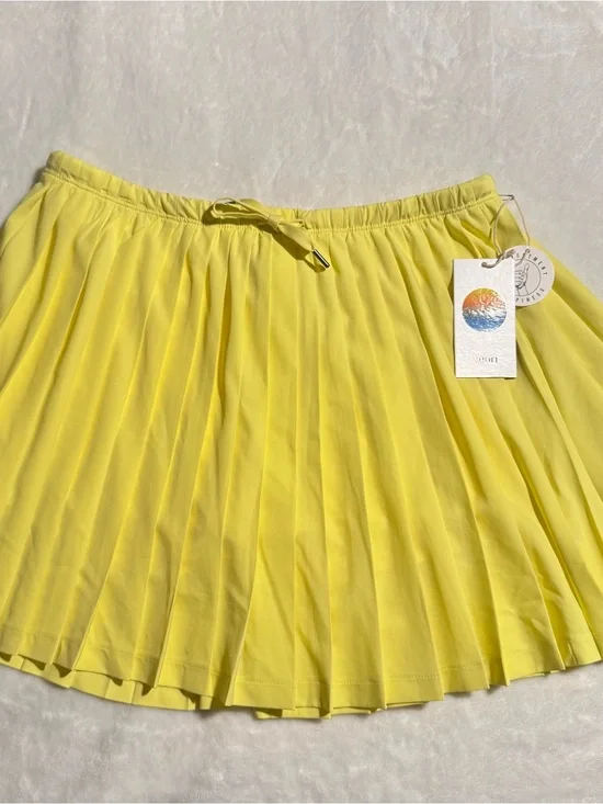 Vuori Pleated Clementine Yellow Women's Skirt Large