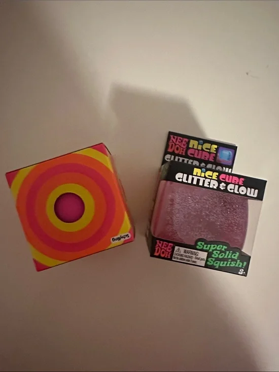 Needoh Nice Cube Glitter & Glow and Pink color change bundle