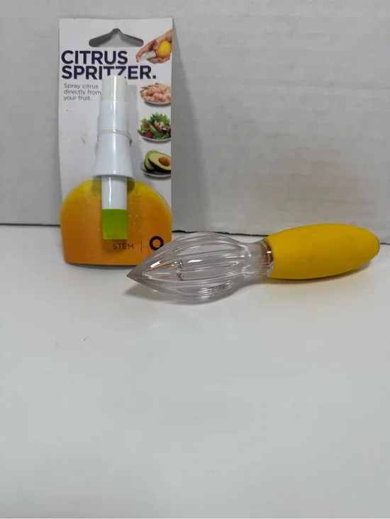 Citrus Spritzer‎ & Reamer Set - Yellow