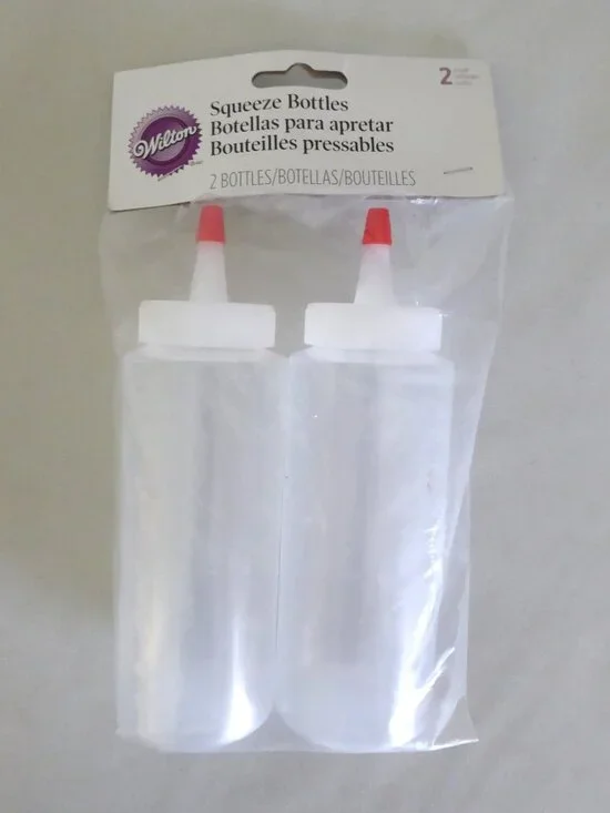 NEW 6 OZ. WILTON CANDY MAKING SQUEEZE BOTTLE CONDIMENT ICING DECORATING SET OF 2