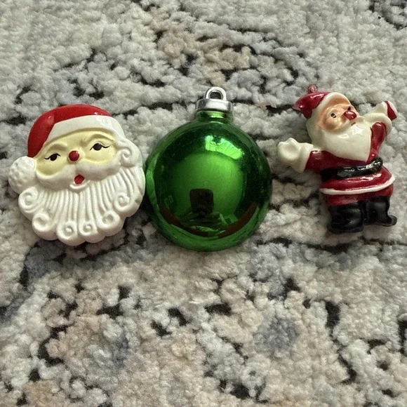 Vintage Plastic Christmas Magnets Set Of 3 Retro Christmas 1.5 Magnets