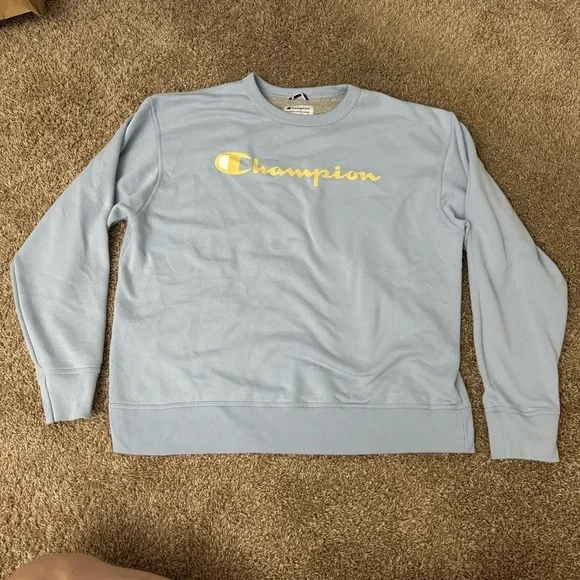 Champion Men’s Pastel Blue & Yellow Crewneck Sweater Size XL‎