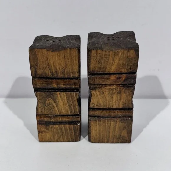 Vintage Salt & Pepper Shaker Set Carved Wooden Square Boho Rustic‎ Lodge