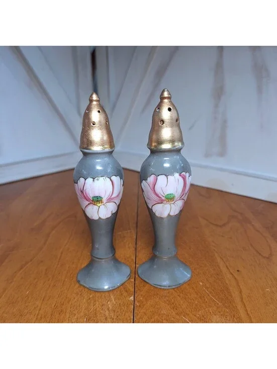 VTG Gray Ceramic Salt/Pepper Shakers Floral Goldtone Tops Cork Stoppers Japan