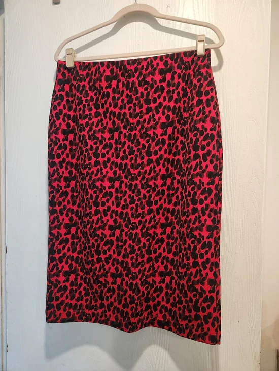 Banana Republic Red and Black Leopard Print Pencil Skirt