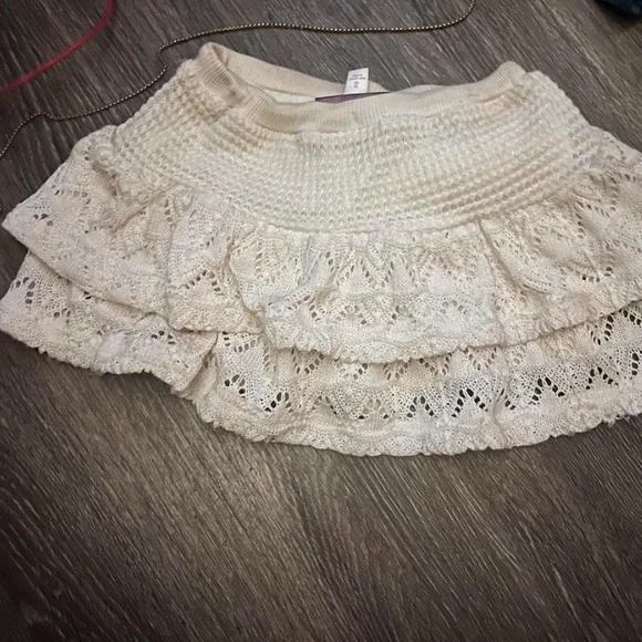 Cream Tiered Lace Knit Mini Skirt