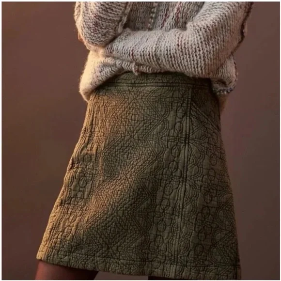 M21 NWT Anthropologie‎ Pilcro Moss Embossed Mini Skirt