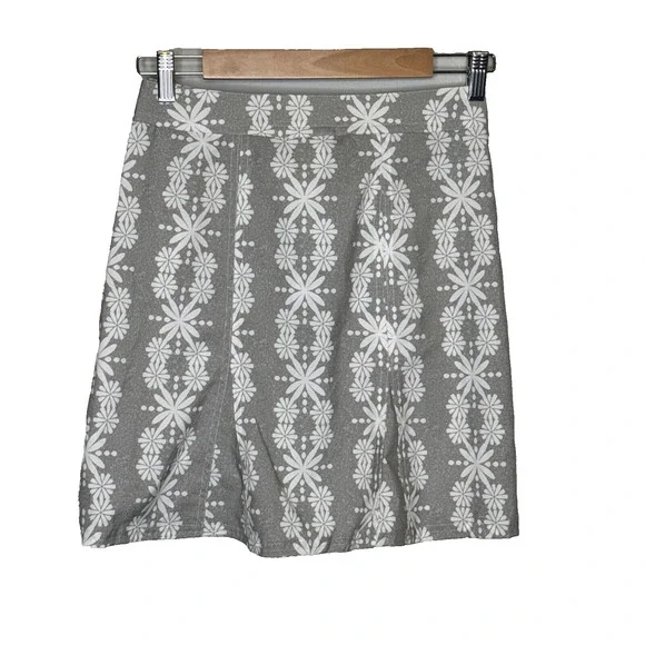 Rip Skirt Hawaii Women's Gray Activewear Wrap Skirt Size Small‎