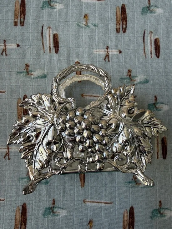 Silver-Plated Grapevine Napkin Holder - Elegant Silver Finish